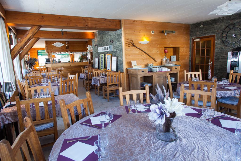 Hotel Restaurant La Darbella Les Rousses Exterior photo